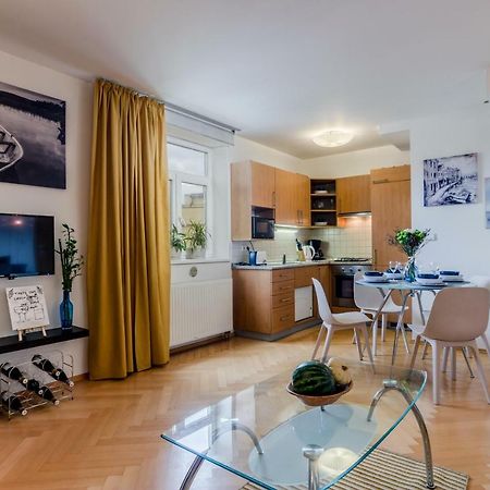 Prague 1 Sunny Apt With Terrace By Michal&Friends Bagian luar foto