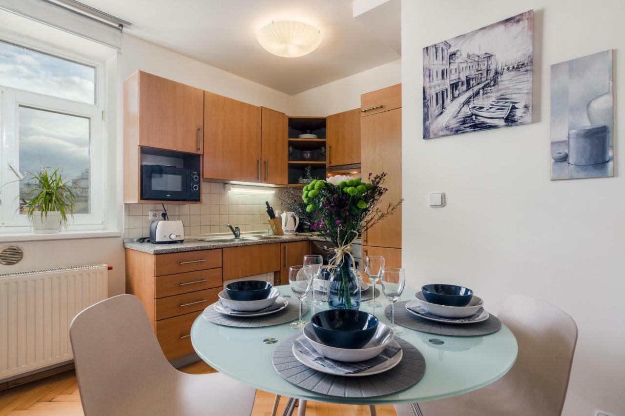 Prague 1 Sunny Apt With Terrace By Michal&Friends Bagian luar foto
